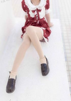 荒野求生一男一女原版在哪看_蓝光全集免费观看